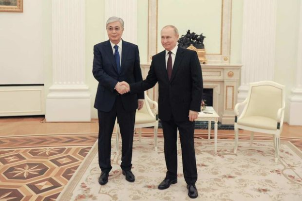 Putinlə Tokayev Moskvada danışıqlar aparıblar